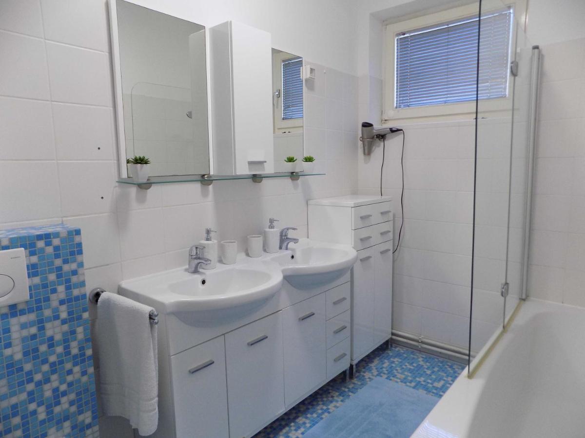 Apartman Borna Vrbnik  Exterior photo