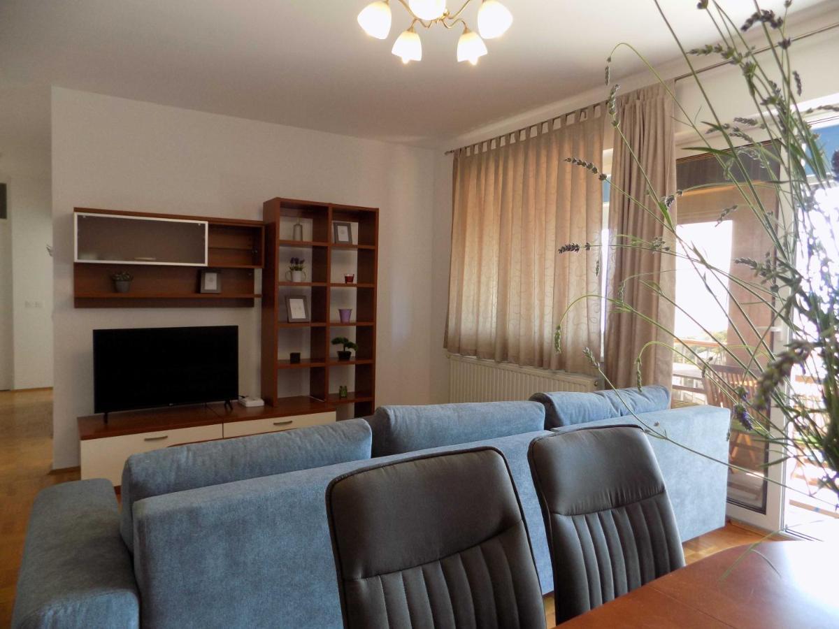 Apartman Borna Vrbnik  Exterior photo